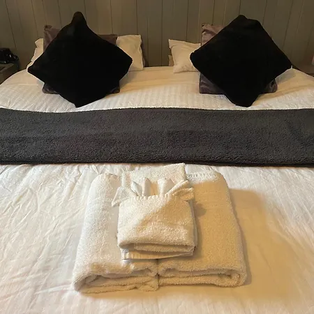 Guest house Monico Scarborough