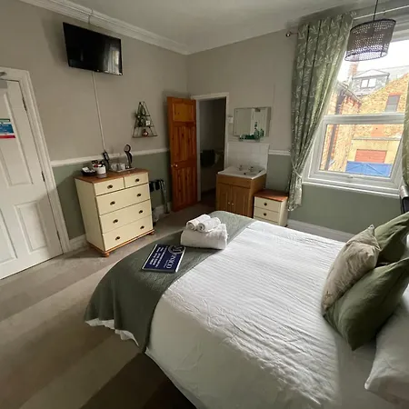 Guest house Monico Scarborough