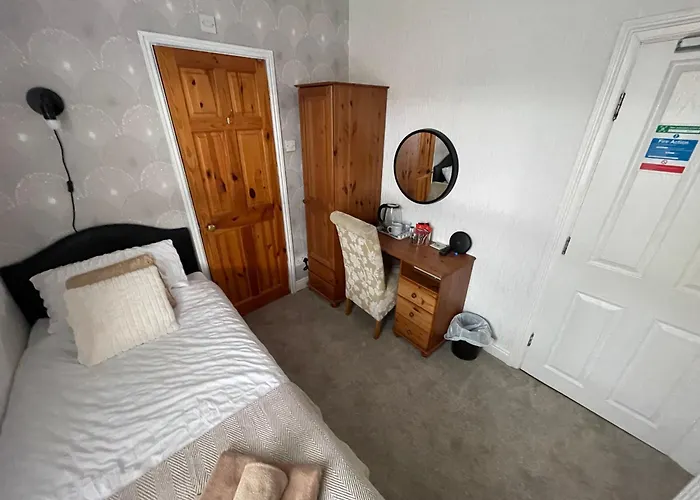 Monico 3* Scarborough