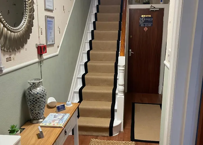 Monico 3* Scarborough