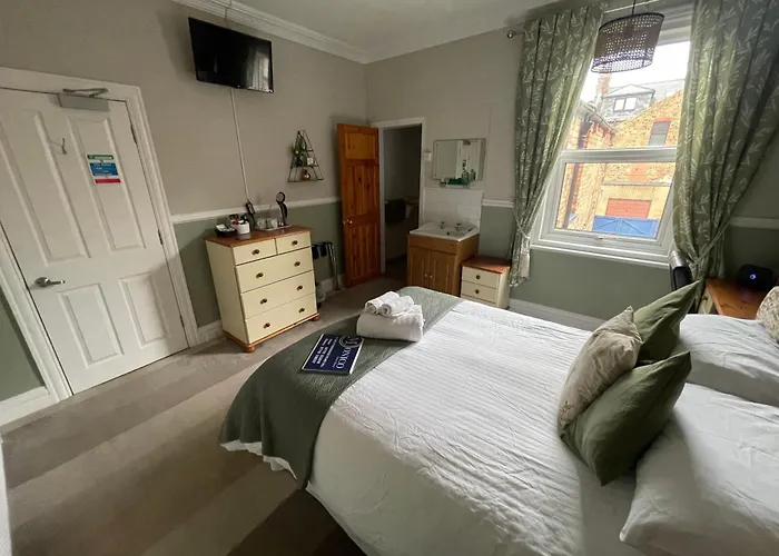 Guest house Monico Scarborough