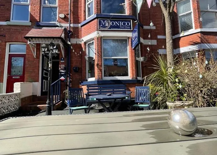 Guest house Monico Scarborough