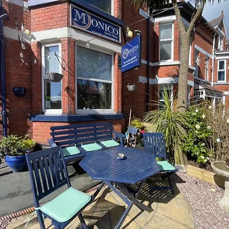 Monico 3* Scarborough