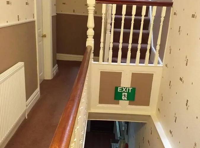 Monico スカーバラ